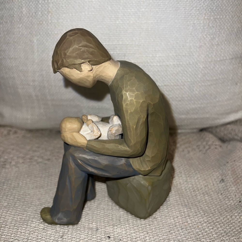 Willow tree figurine